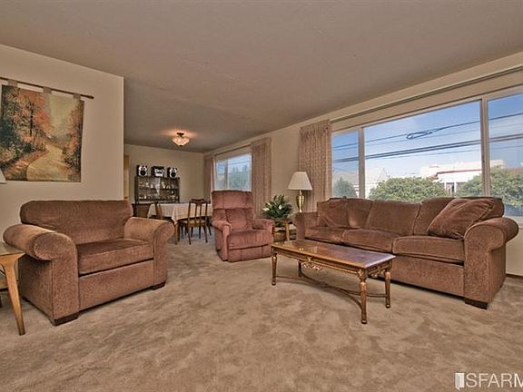 3rd image of 2745 Ulloa St