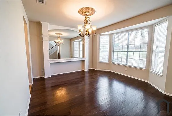1301 W Collins Cir — Photo 4