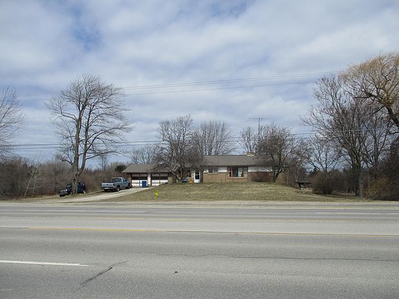 3rd image of 2722 W Us 10