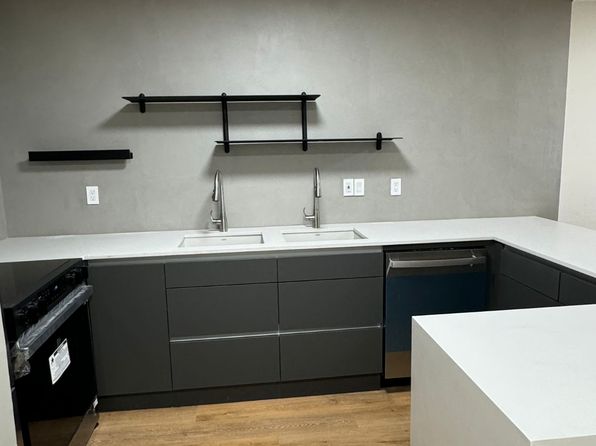 941 NE 169th St APT 224