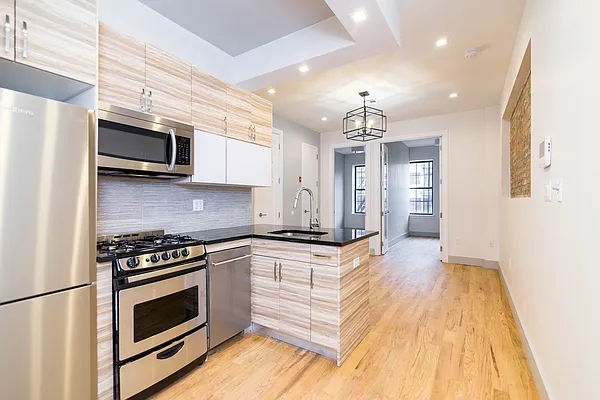 Rented by Nooklyn NYC LLC | media 15