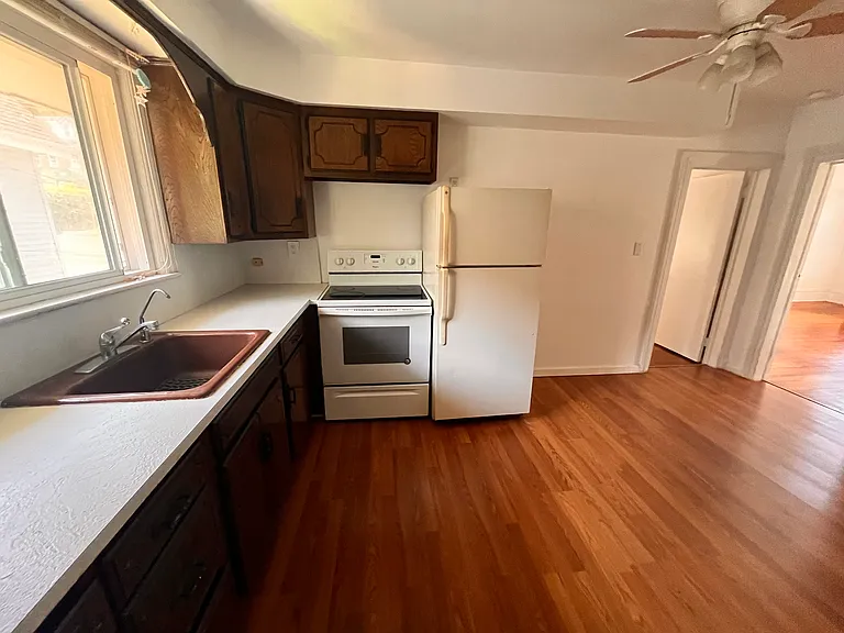 51 Anstice St #2 — Photo 6