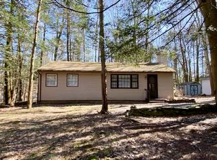 1004 Goose Pond Rd, Lake Ariel, PA 18436