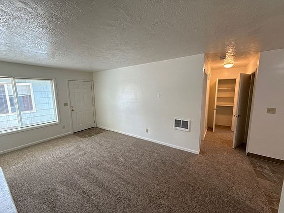 4th image of 2475 Lee St SE