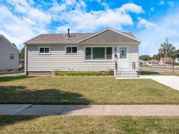 2725 Center St, Sioux City, IA 51103