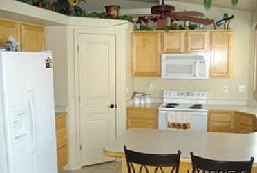 3rd image of 4001 Blackhawk Dr