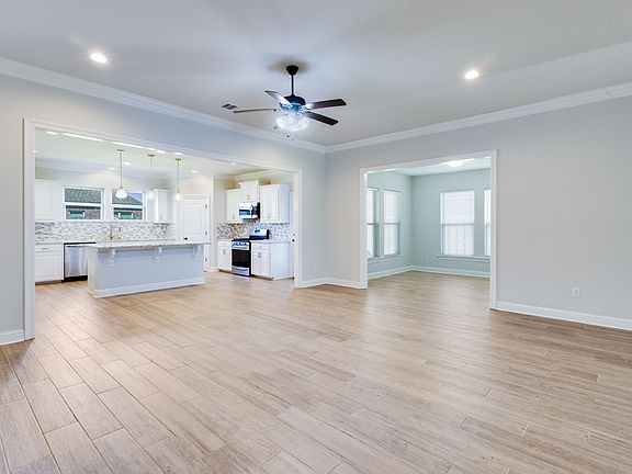 3rd image of 219 Finnegan Way