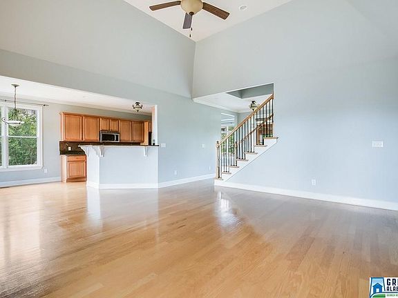 3rd image of 8435 Ledge Cir