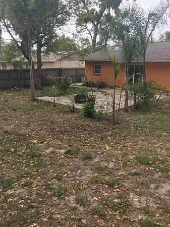 1317 Gulfview Woods Ln — Photo 6