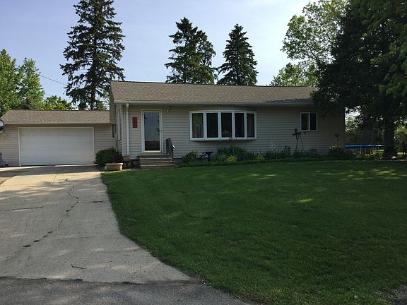 3rd image of 1610 W Richway Dr