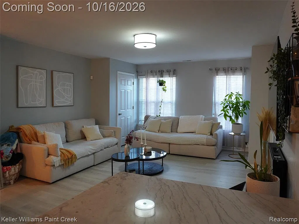 2 bed, 2.0 bath, 1200 sqft, $1,950 — Photo 4