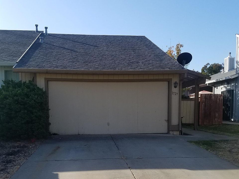 2nd image of 1727 Laehr Dr