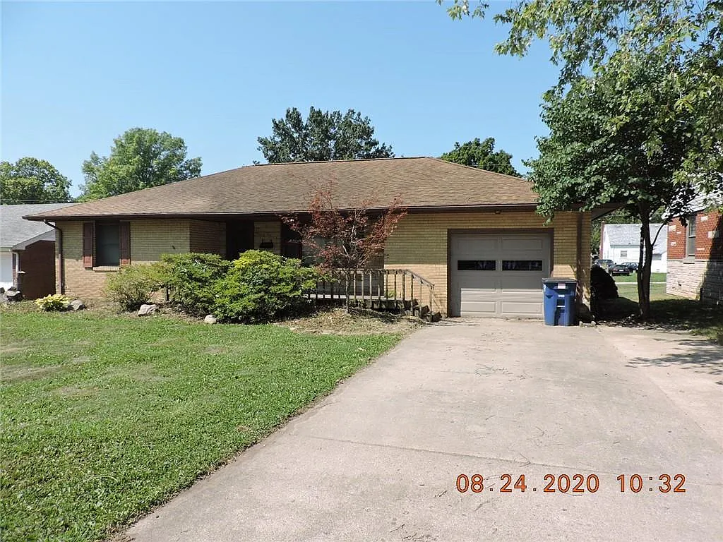 1628 Oak St photo 1