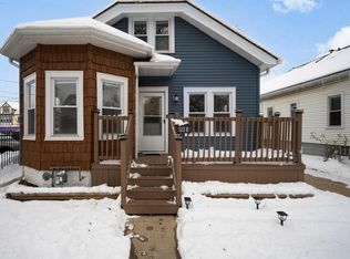 122 East Norwich STREET, Milwaukee, WI 53207