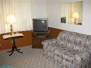 4th image of 5599 Knollwood Dr