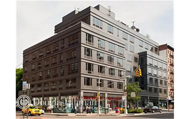 Rented by Douglas Elliman | media 7