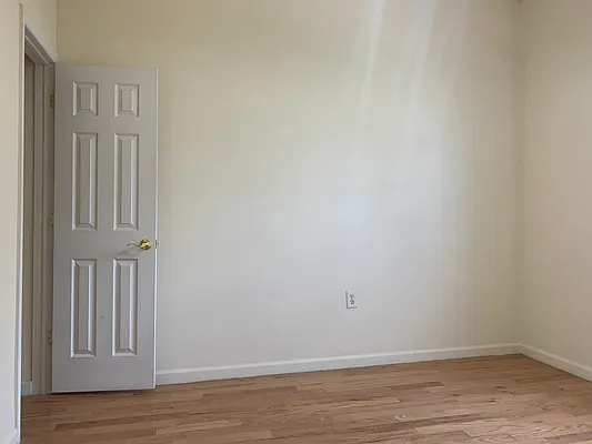 Rented by Sohayegh Enterprises Corp. | media 17