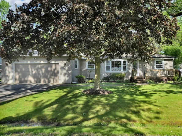 21784 Ruth St, Farmington Hills, MI 48336