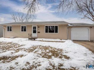 1709 S Annway Dr, Sioux Falls, SD 57103