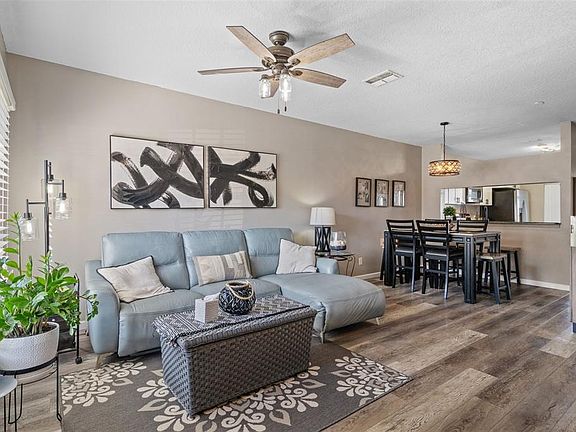 4th image of 388 Countryside Key Blvd