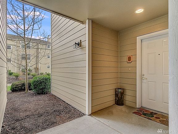 4th image of 4133 224th Ln SE APT 114