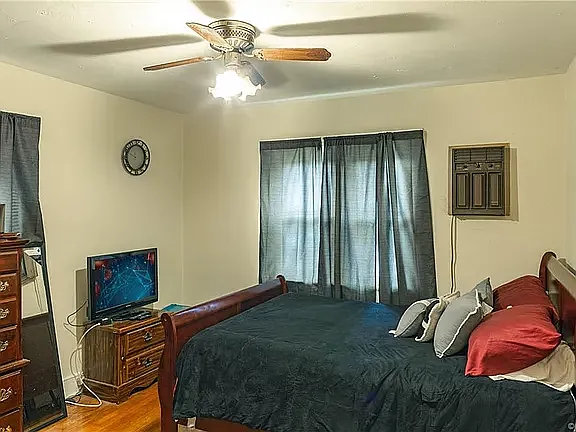 3 bed, 1566 sqft, $2,000 — Photo 3