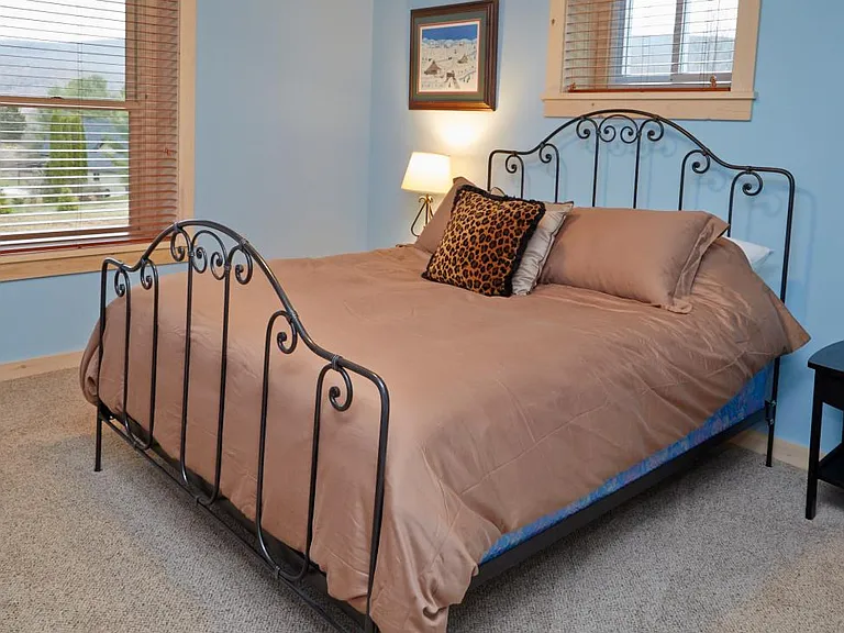 Lower level Queen bedroom