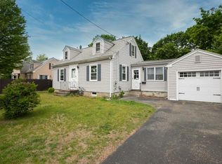 70 Chateaugay St, Chicopee, MA 01020
