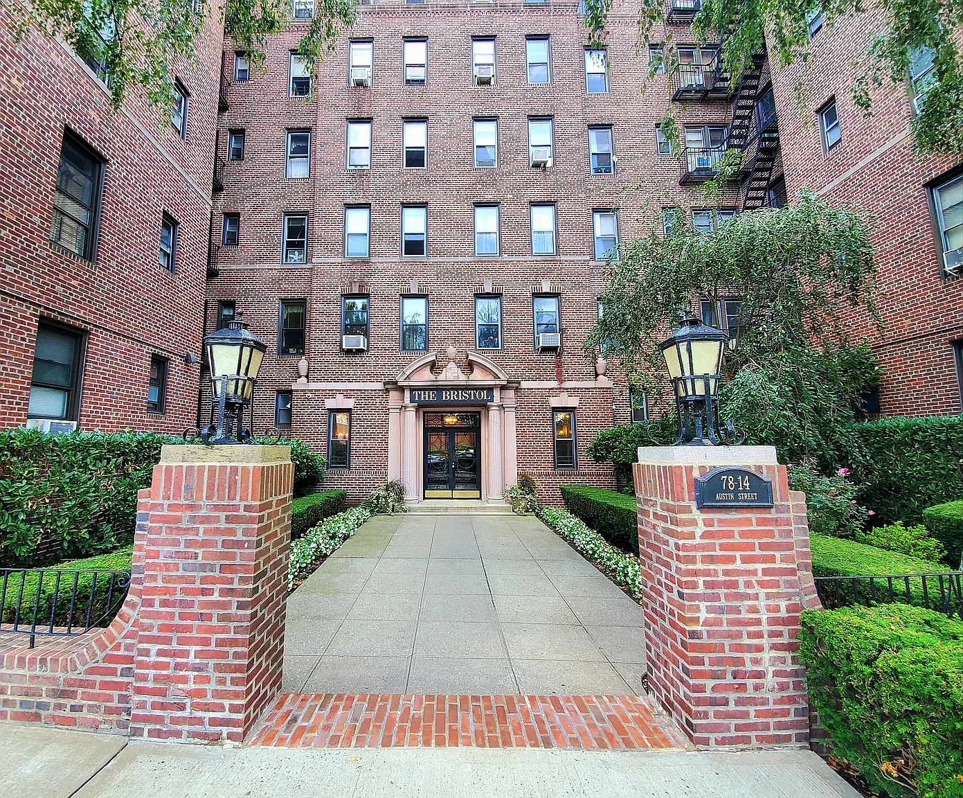 78-14 Austin Street — Photo 1