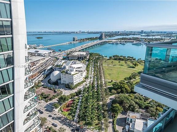 4th image of 900 Biscayne Blvd APT 3710