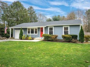 40 Old South Country Rd, Brookhaven, NY 11719