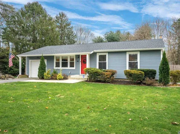 40 Old South Country Rd, Brookhaven, NY 11719