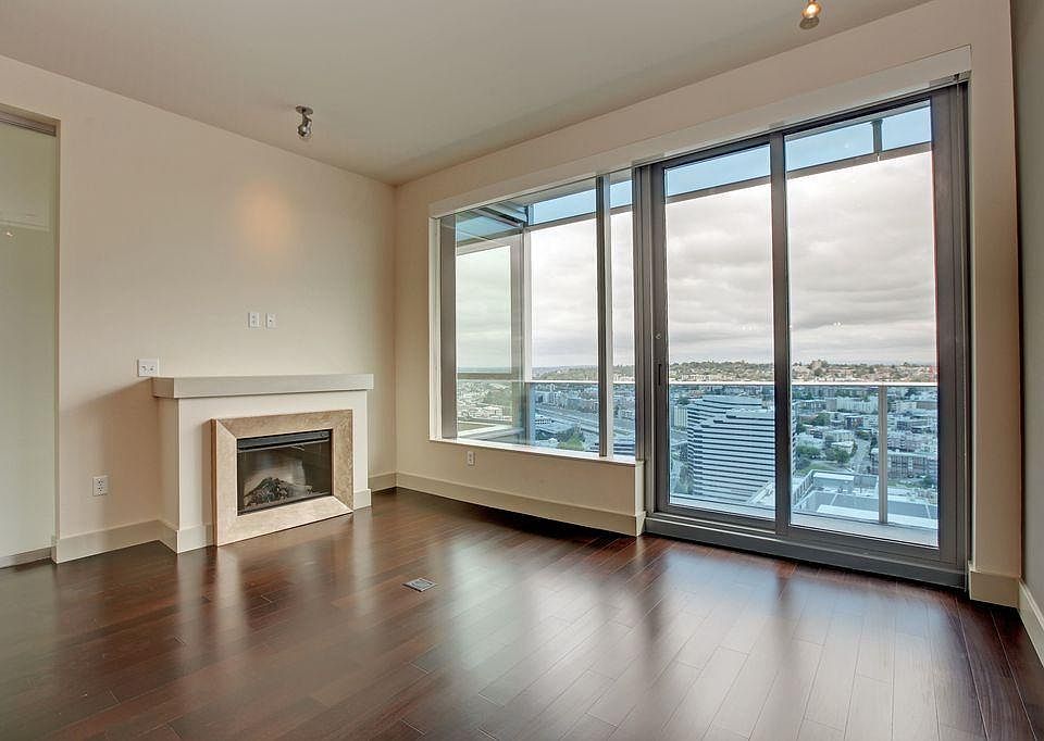 Open Living/Dining Room