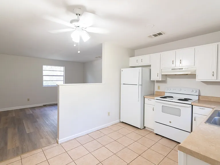 3741 Maria Cir — Photo 7