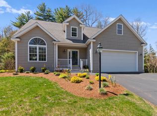28 Green Vale Drive, Stratham, NH 03885