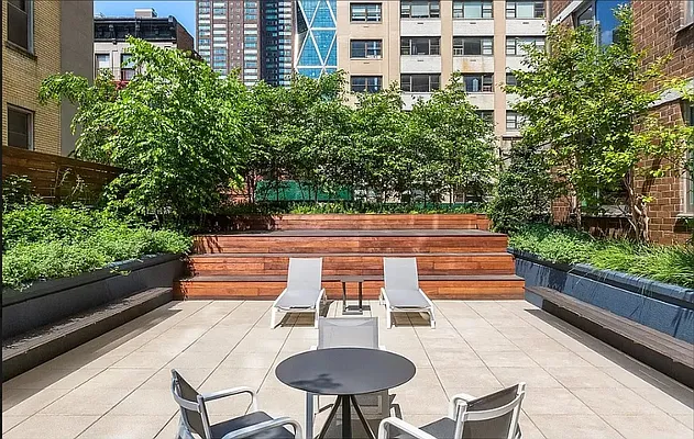 Rented by Green Home NY Realty LLC | media 28