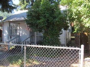 212 NW Pine St, Canyonville, OR 97417