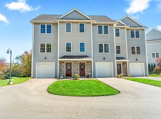 Sheffield Village Townhouse, Salisbury, MA 01952