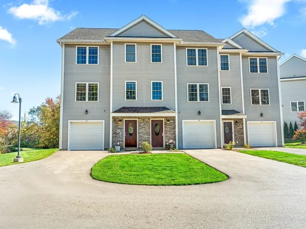 3 Lighthouse Cir #A, Salisbury, MA 01952