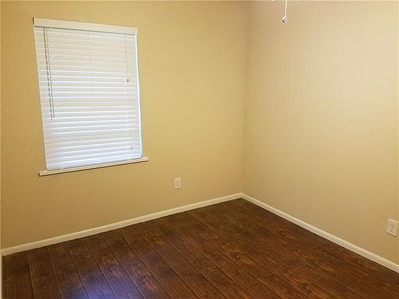 4th image of 2619 Whippoorwill Dr