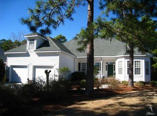 3662 Players Club Dr, Southport, NC 28461