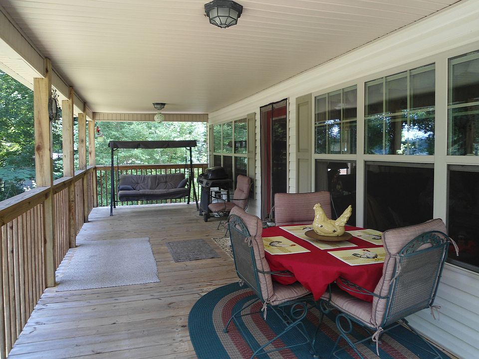 Covered Porch Main Floor