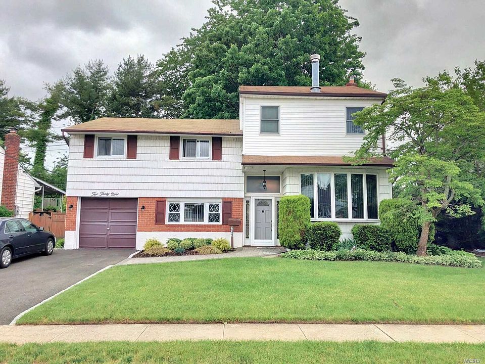 1st image of 239 Clearmeadow Dr