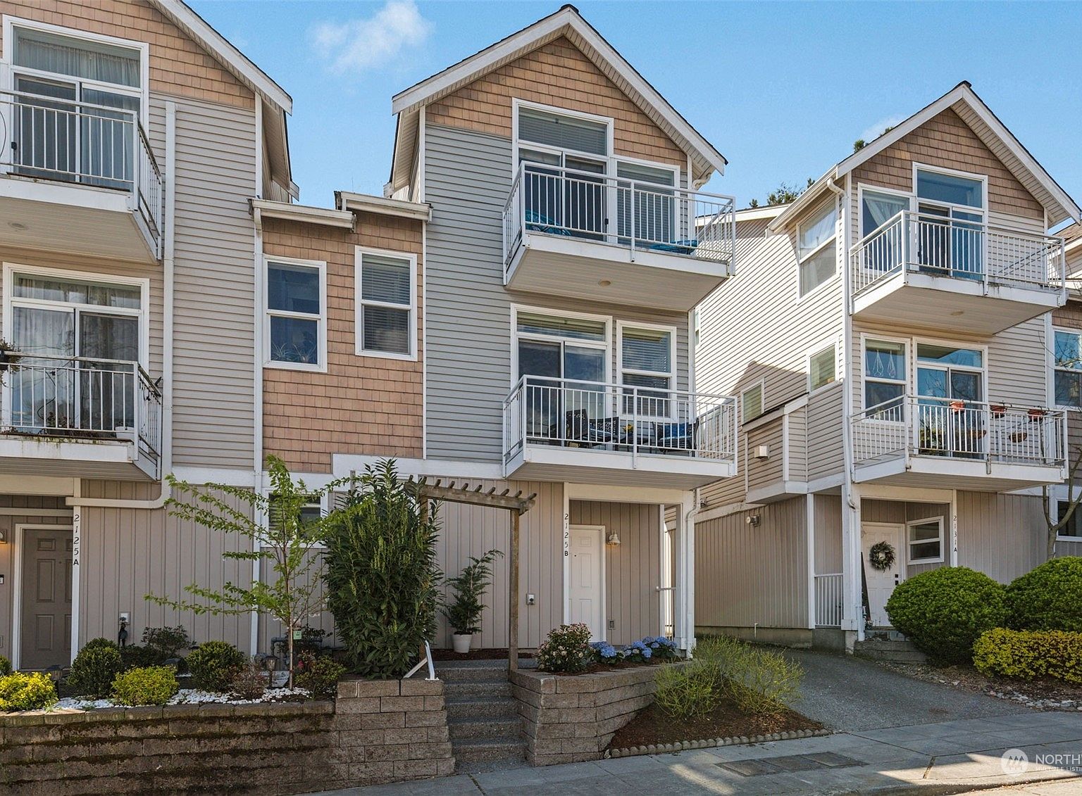 2125 Waverly Place N UNIT B, Seattle, WA 98109 Zillow