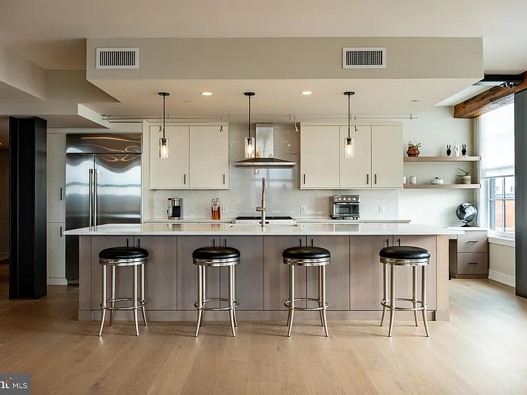 50 N Main St #303 — Photo 11