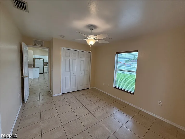 696 Homestead Rd S — Photo 18