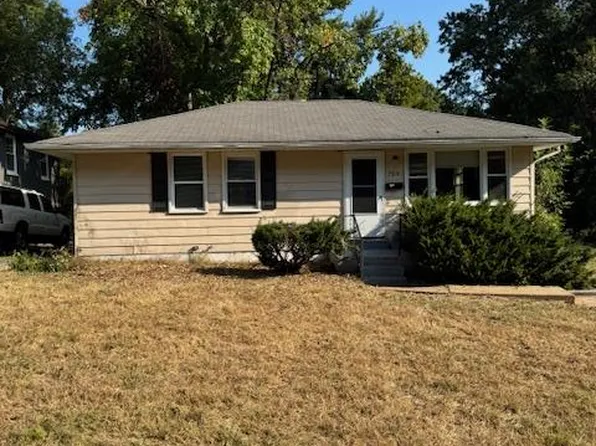 705 Robert Ave, Saint Louis, MO 63135