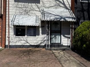 1266 Barnaby Ter SE, Washington, DC 20032