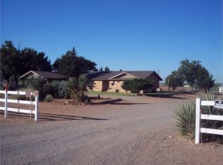 1102 Aberdeen Rd, Hagerman, NM 88232