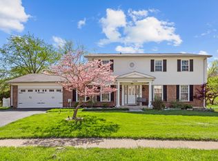 1528 Woodroyal East Dr, Chesterfield, MO 63017